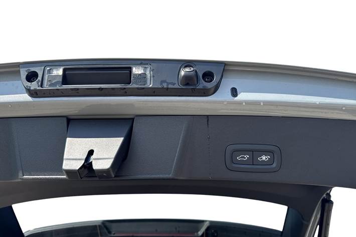 Grå Volvo EX40 fra 2026