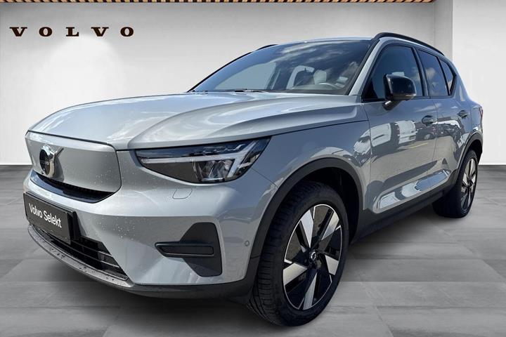 Grå Volvo EX40 fra 2025 set udefra