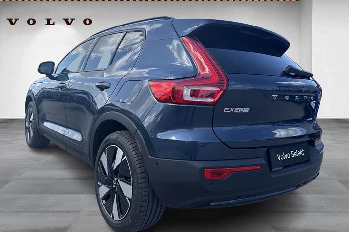 Blå Volvo EX40 fra 2026