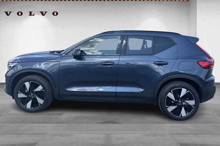 Blå Volvo EX40 fra 2026
