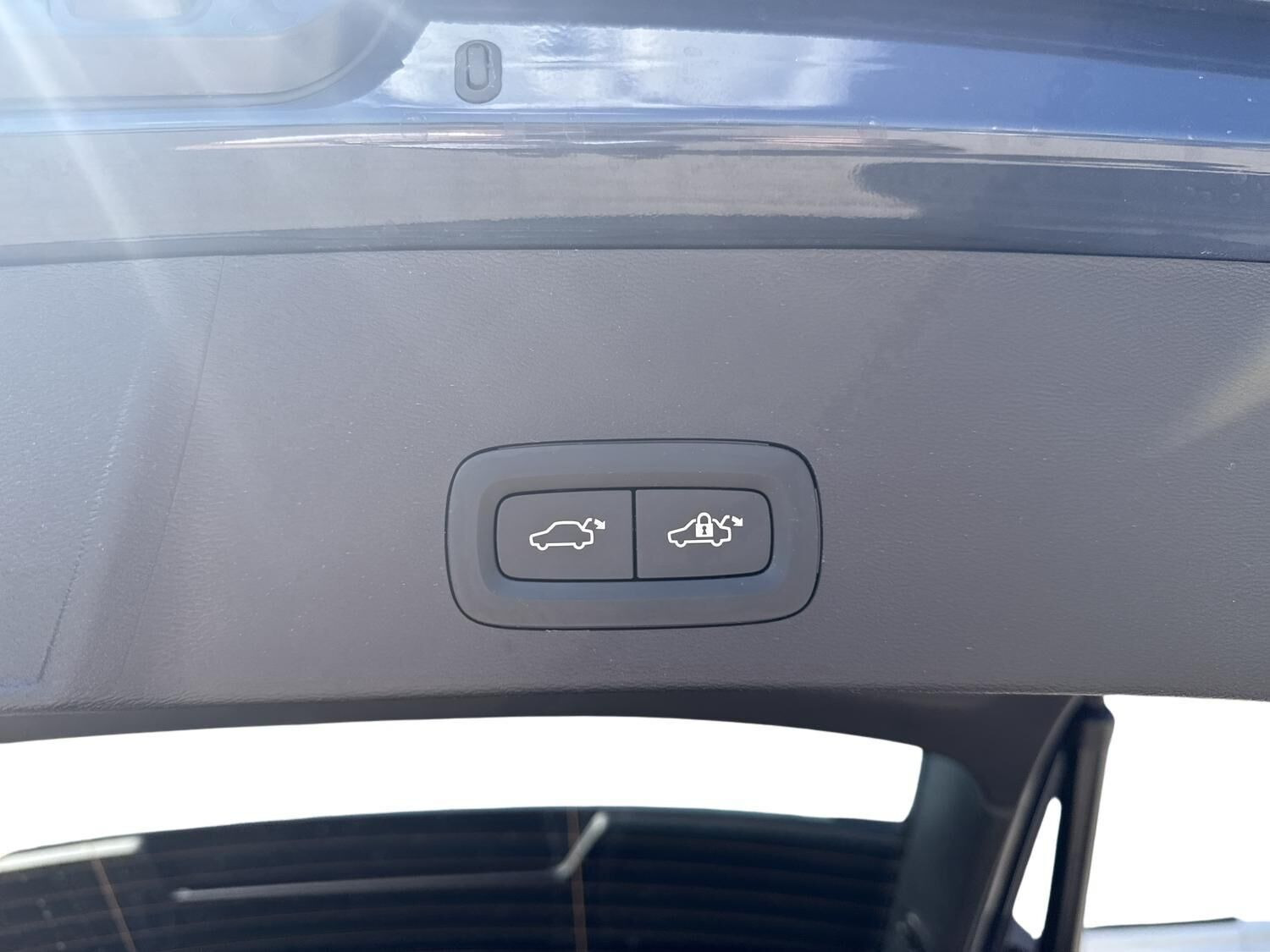 Blå Volvo EX40 fra 2026