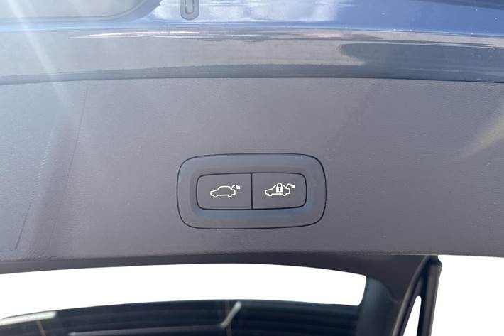 Blå Volvo EX40 fra 2026