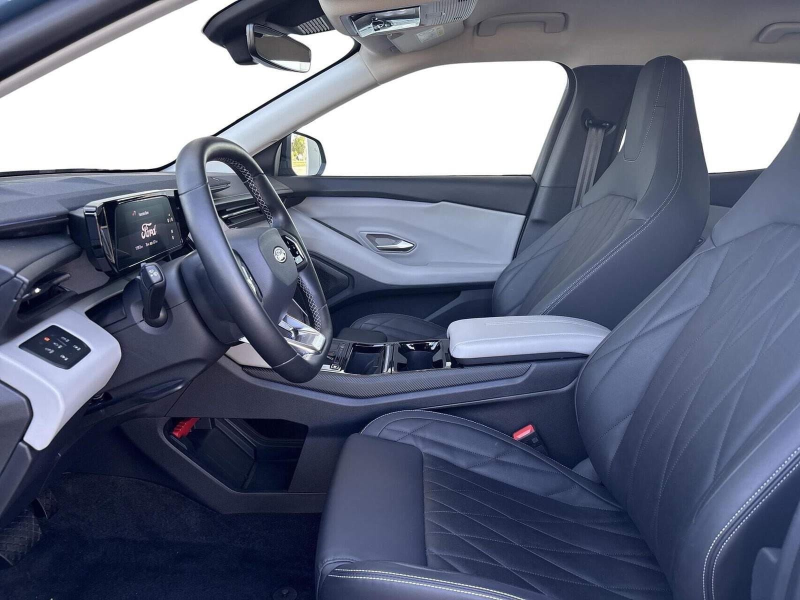 Blå Ford Explorer fra 2025