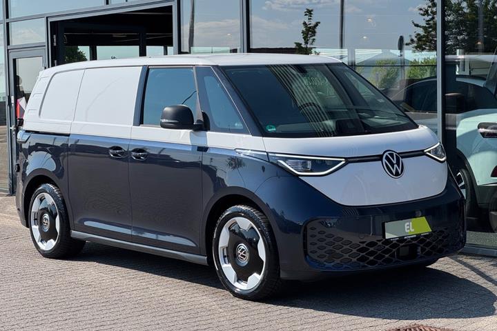 Blå VW ID.Buzz fra 2025 set udefra