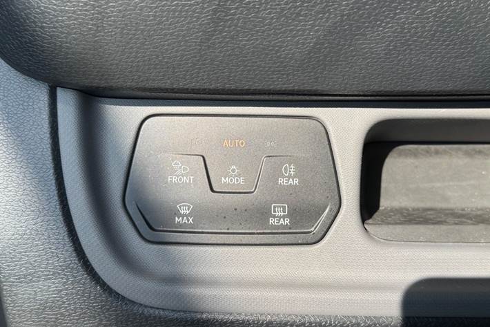 Blå VW ID.Buzz fra 2025