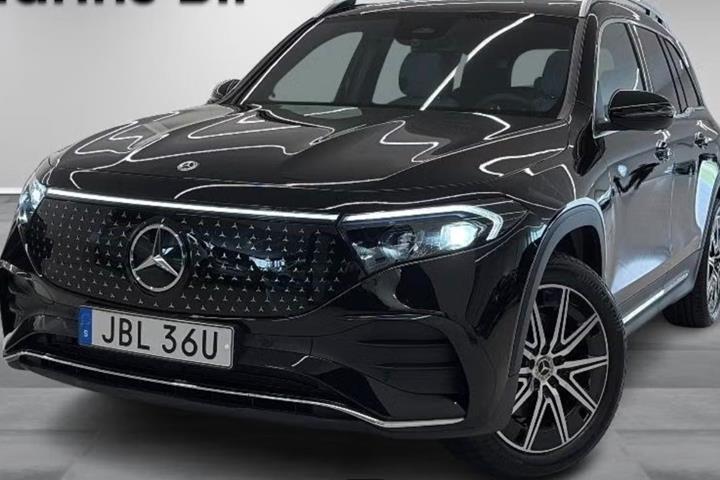 Sort Mercedes EQB250+ fra 2025 set udefra