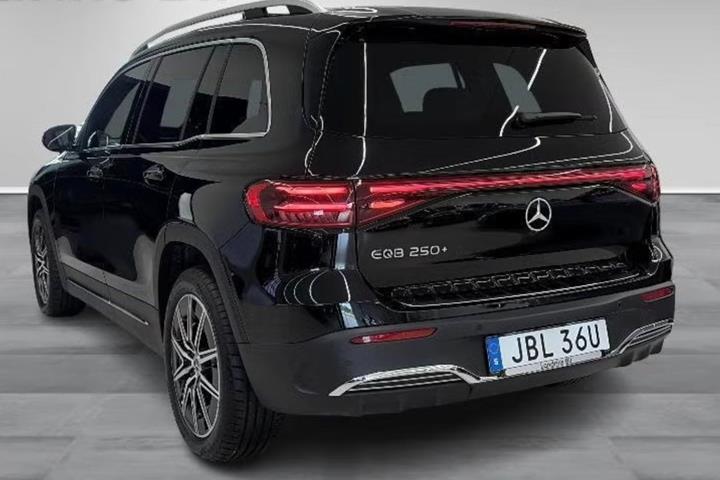 Sort Mercedes EQB250+ fra 2025
