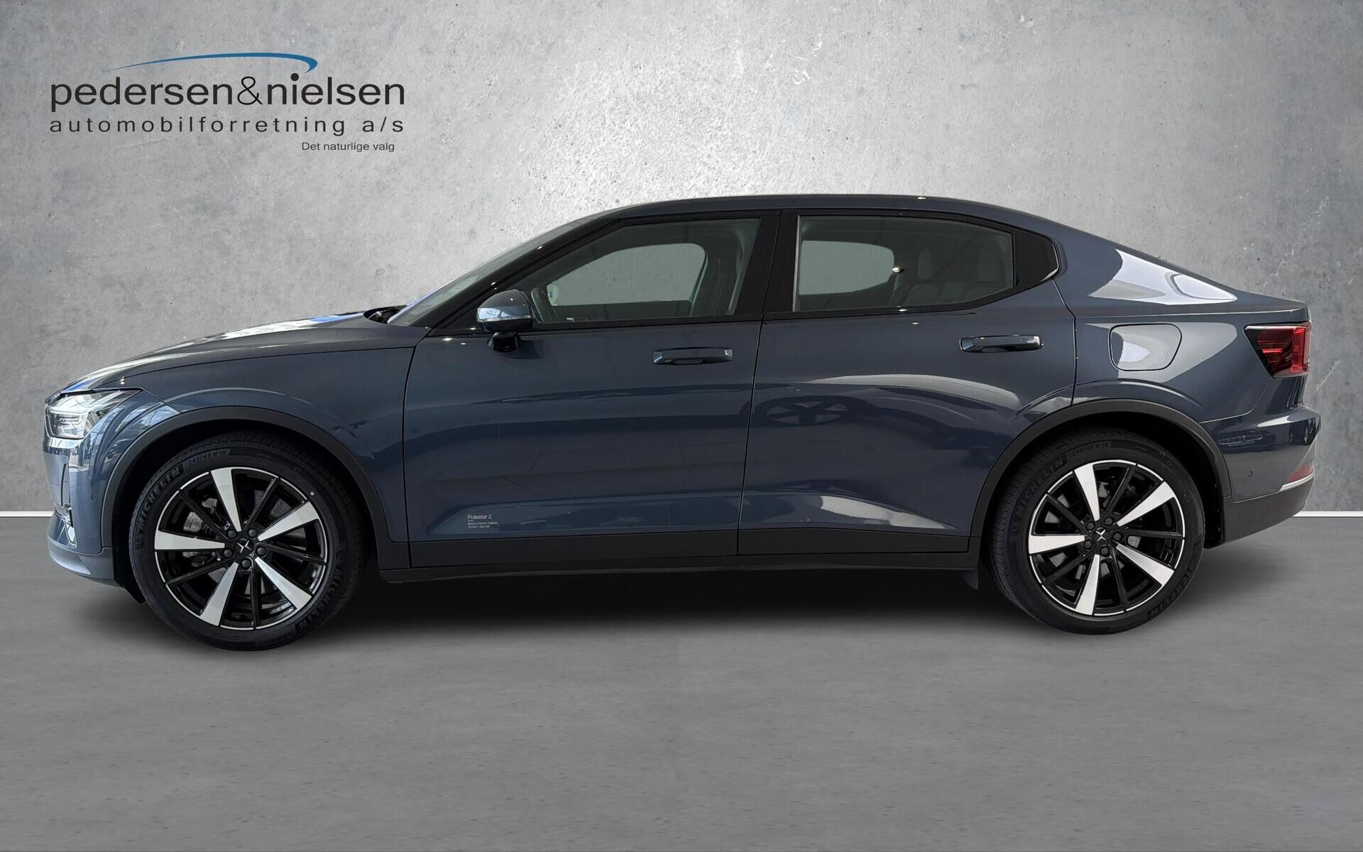 Sort Polestar 2 fra 2022