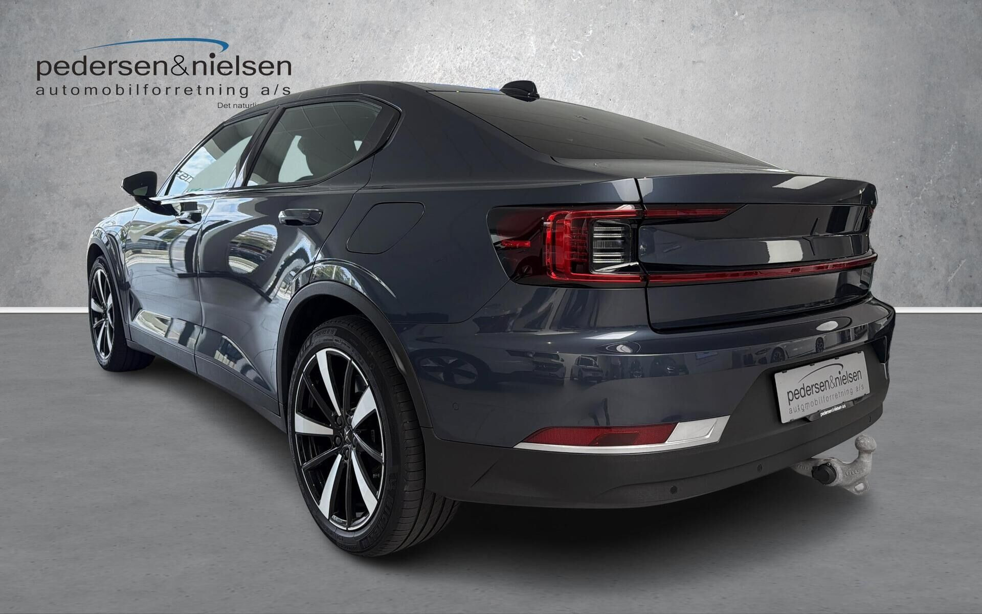 Sort Polestar 2 fra 2022