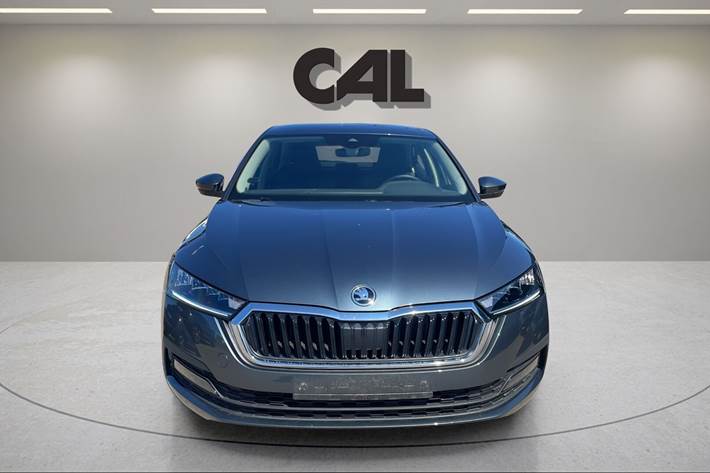 Blå Skoda Octavia fra 2021