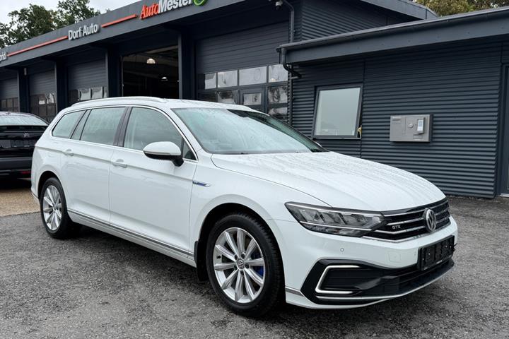 undefined VW Passat fra 2020 set udefra
