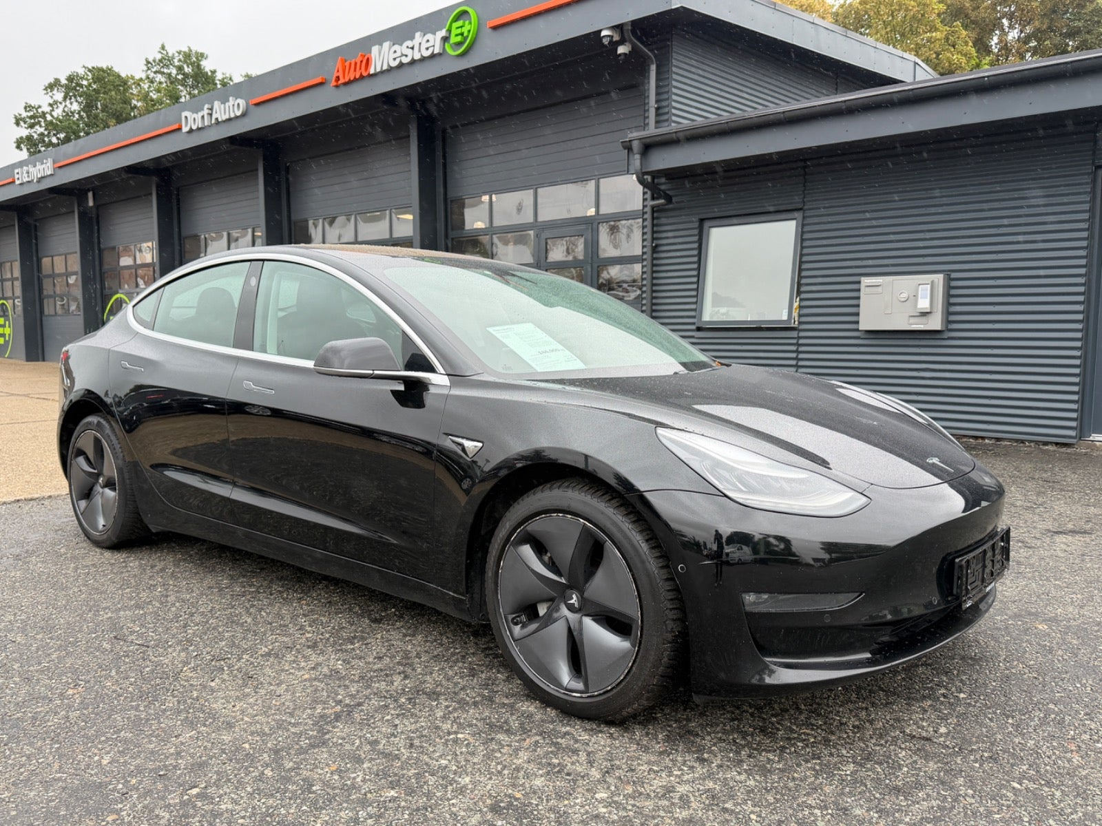 Tesla Model 3 Long Range AWD