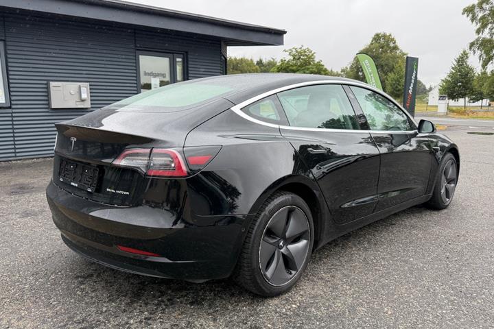 undefined Tesla Model 3 fra 2019