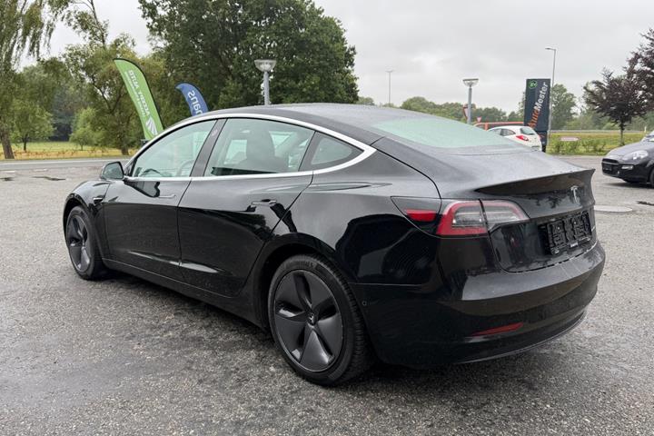 undefined Tesla Model 3 fra 2019