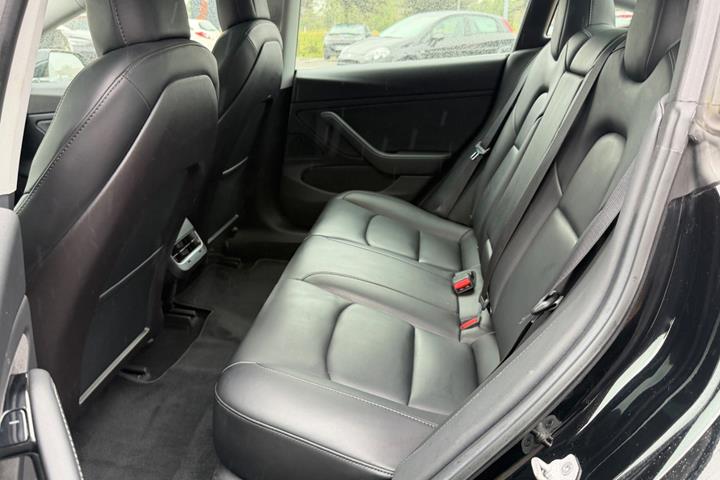 undefined Tesla Model 3 fra 2019