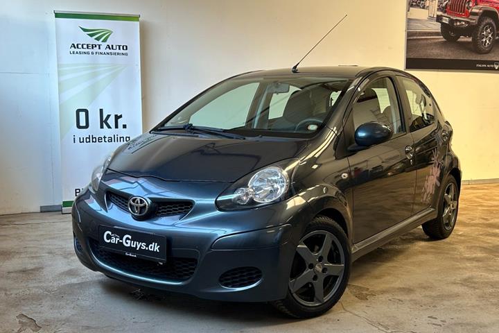 undefined Toyota Aygo fra 2010 set udefra