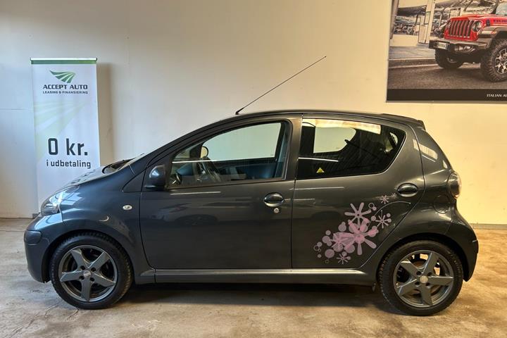 undefined Toyota Aygo fra 2010