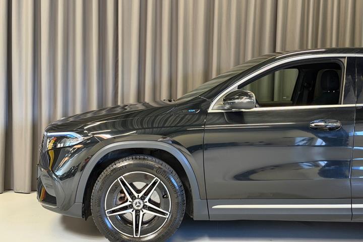 Sort Mercedes EQA250+ fra 2023