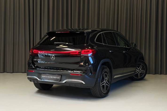 Sort Mercedes EQA250+ fra 2023