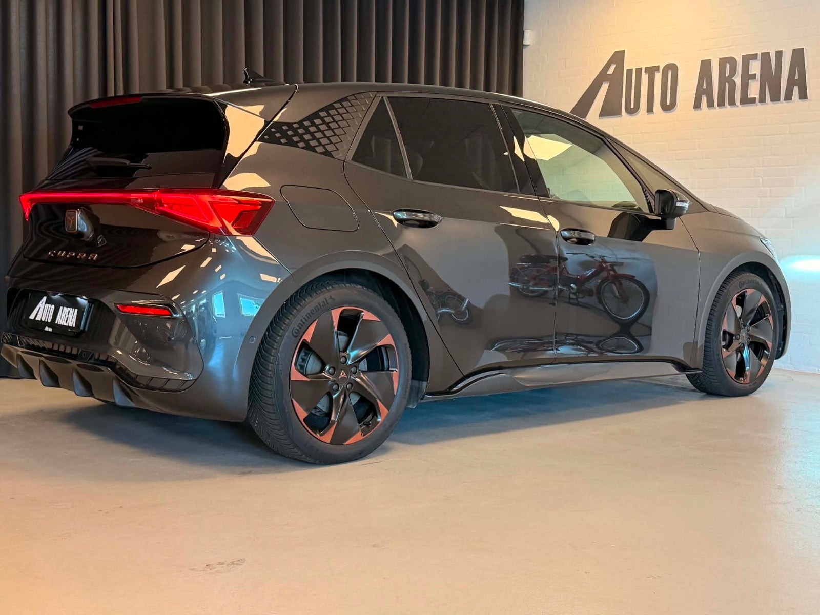 Grå Cupra Born fra 2022