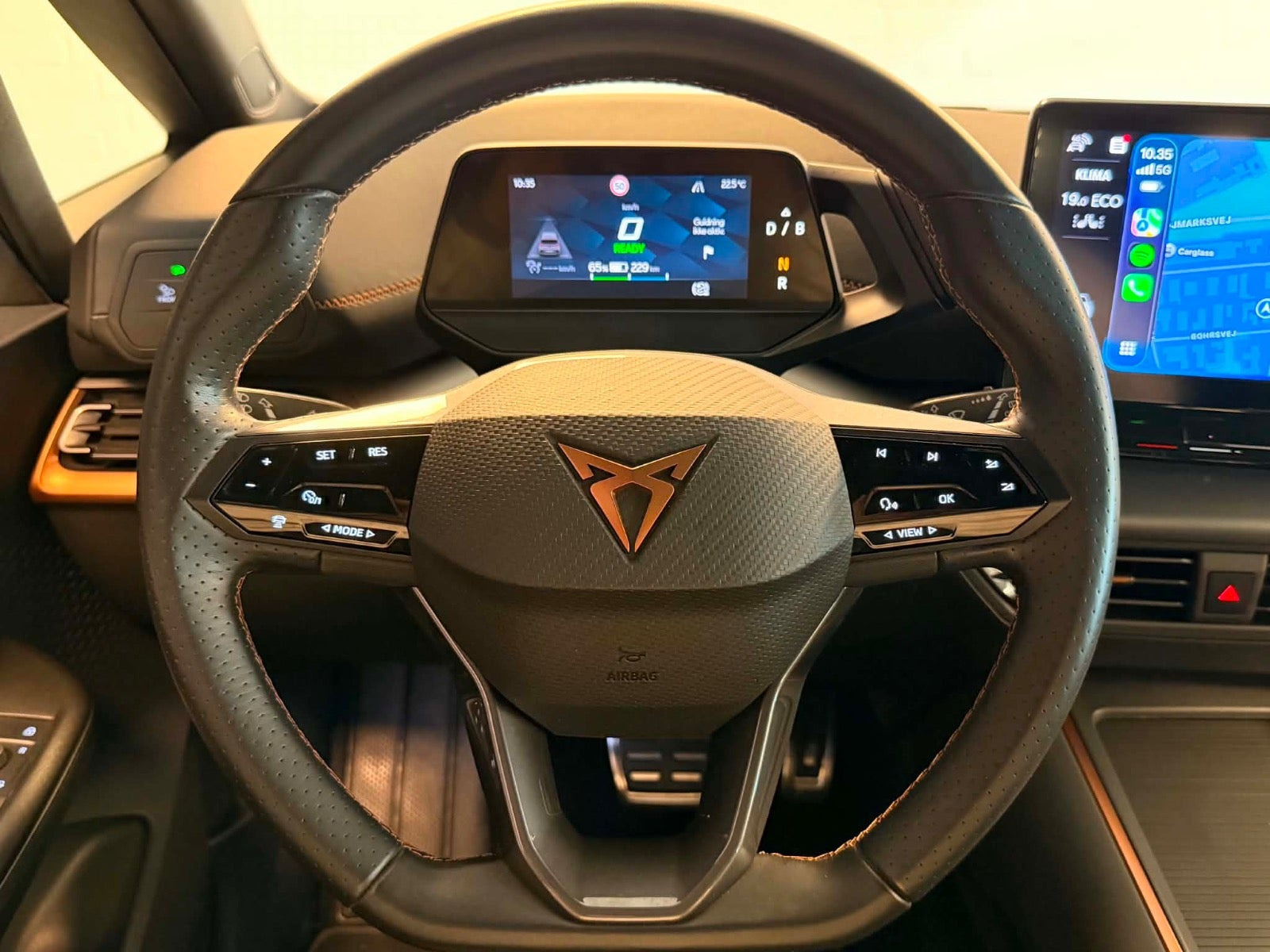Grå Cupra Born fra 2022