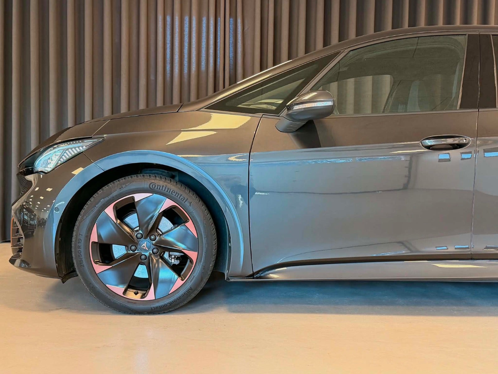 Grå Cupra Born fra 2022