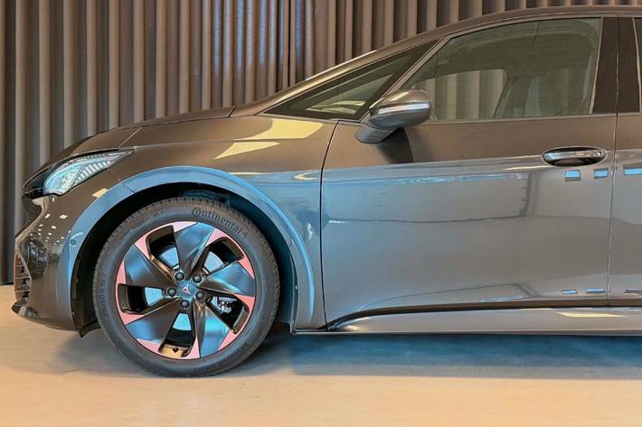 Grå Cupra Born fra 2022