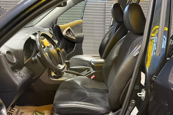 undefined Toyota RAV4 fra 2013