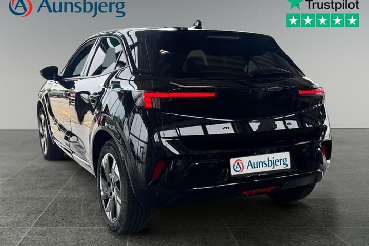 Sort Opel Mokka-e fra 2025