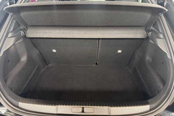 Sort Opel Mokka-e fra 2025