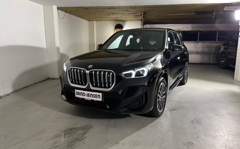 BMW iX1 xDrive30 M-Sport Premium