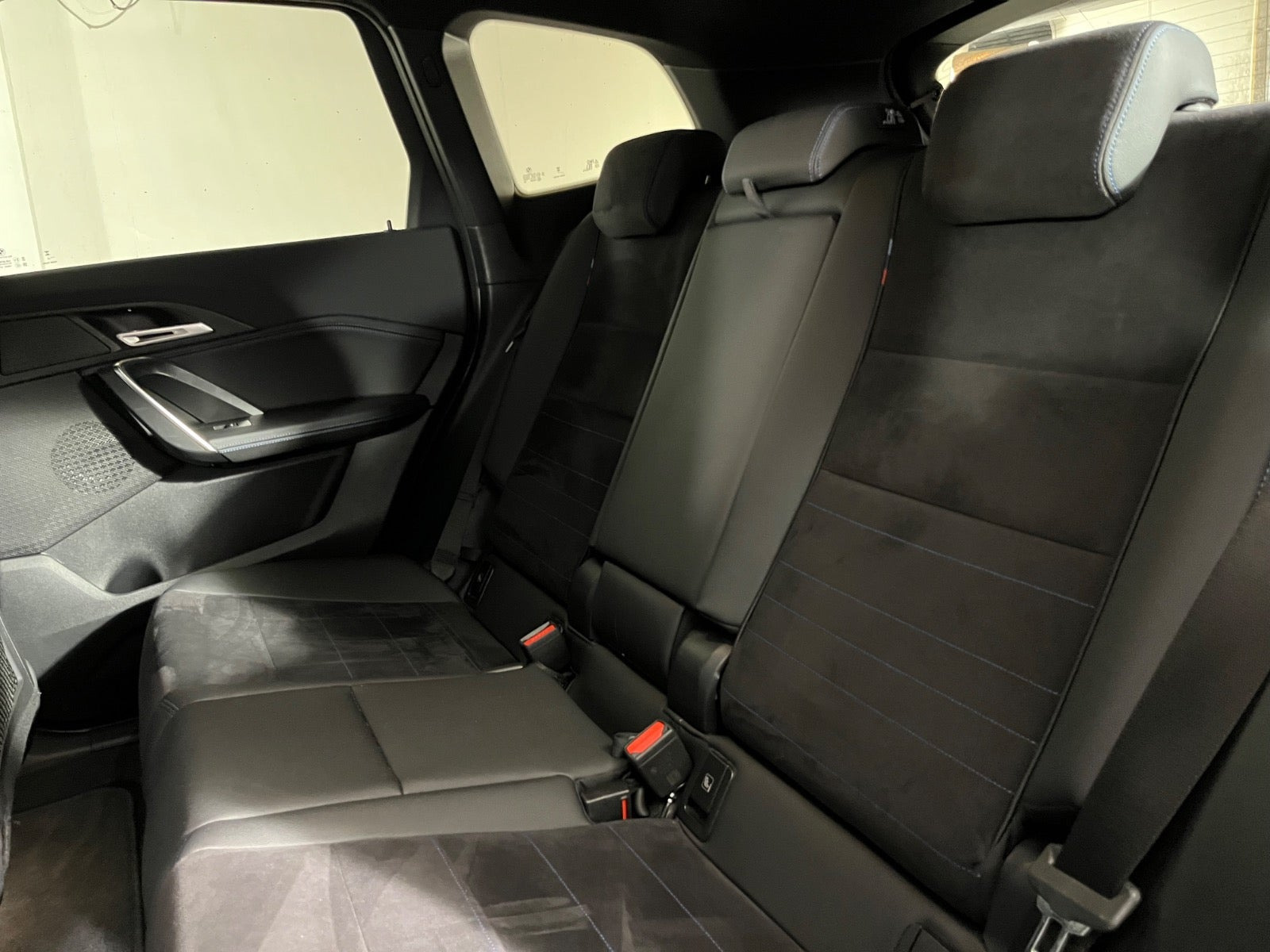Sort BMW iX1 fra 2023