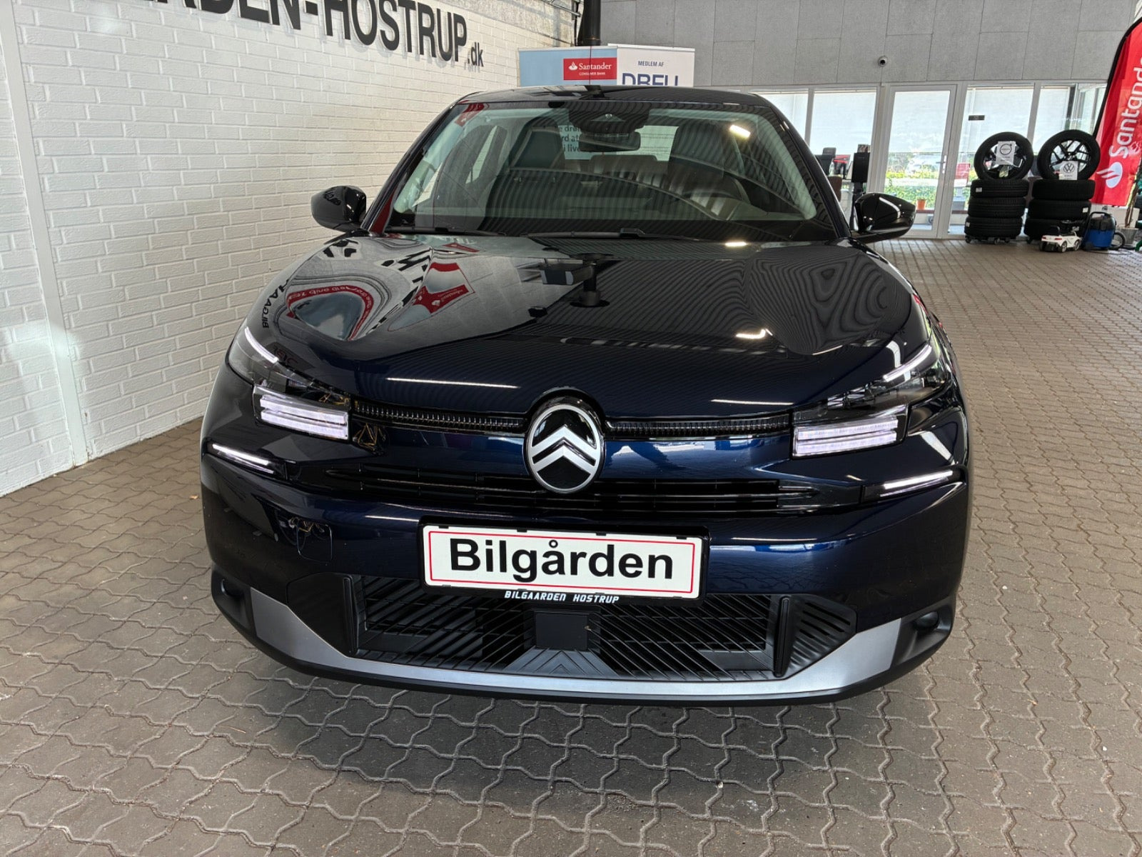 Blå Citroën ë-C4 X fra 2025