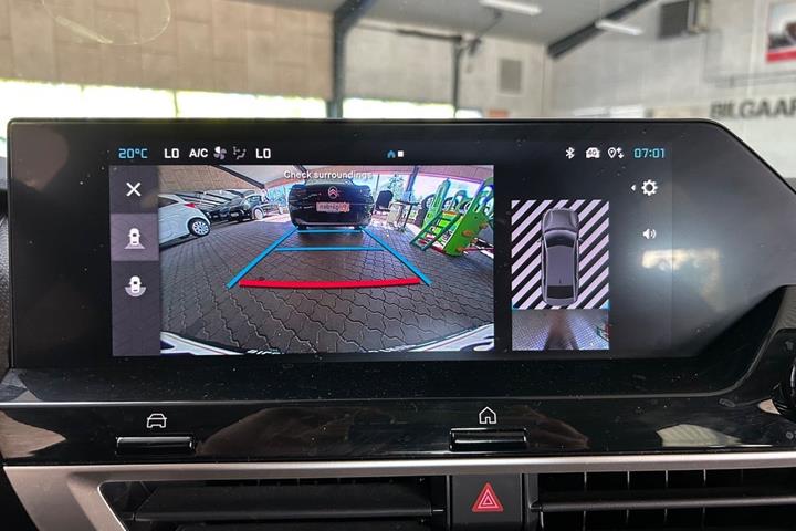Blå Citroën ë-C4 X fra 2025