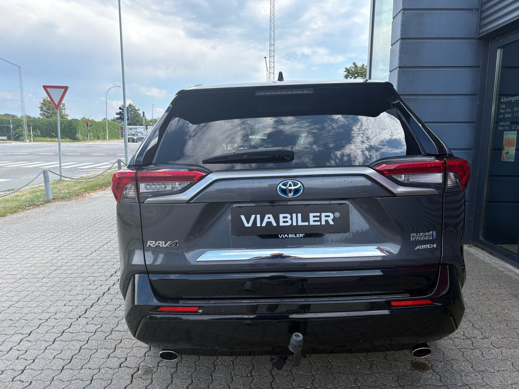Grå Toyota RAV4 Plug-in fra 2021