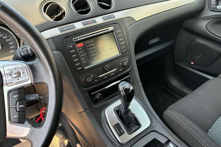 undefined Ford S-MAX fra 2013