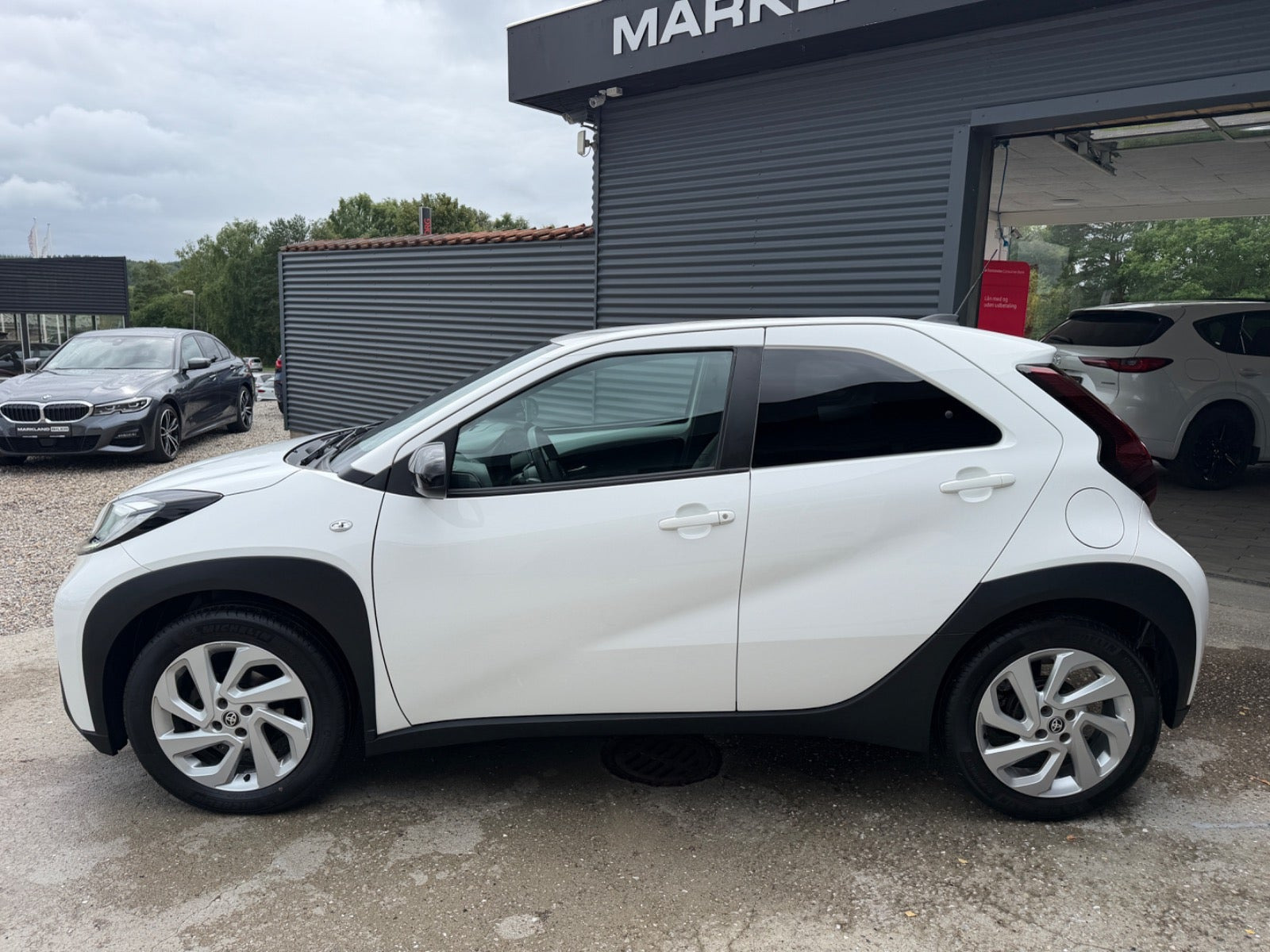 Hvid Toyota Aygo X fra 2024