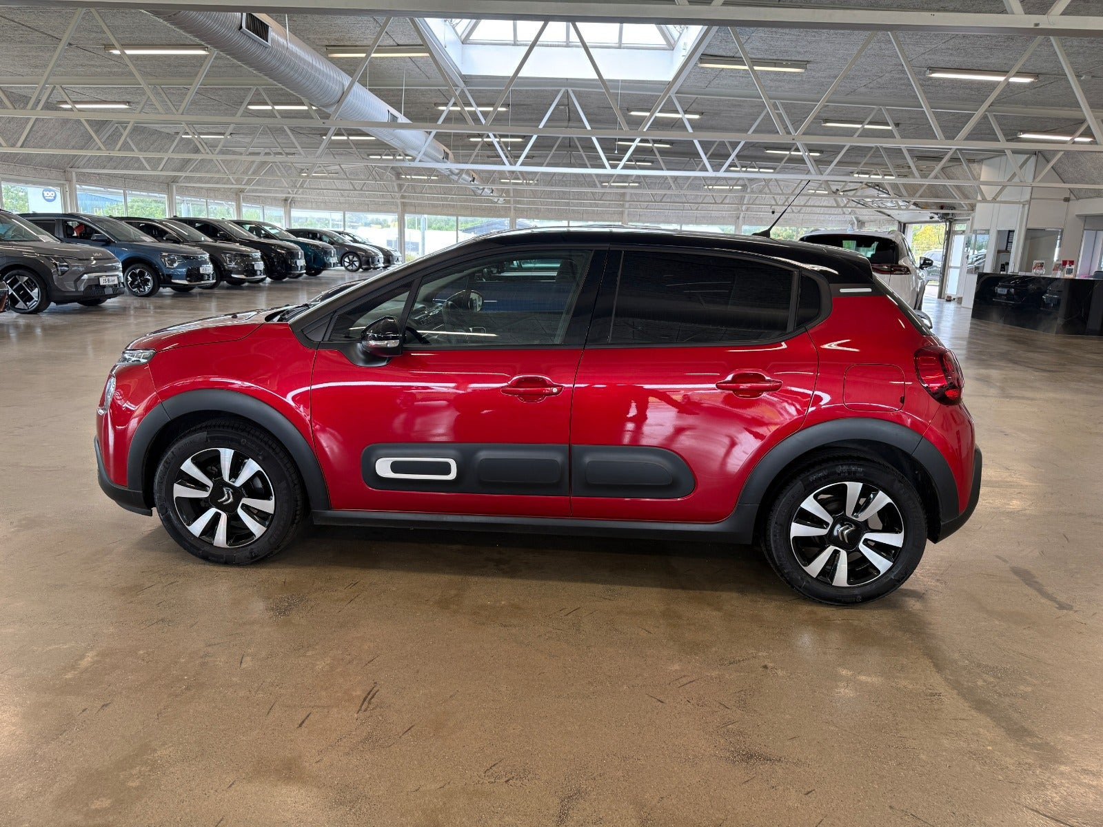 Rød Citroën C3 fra 2021