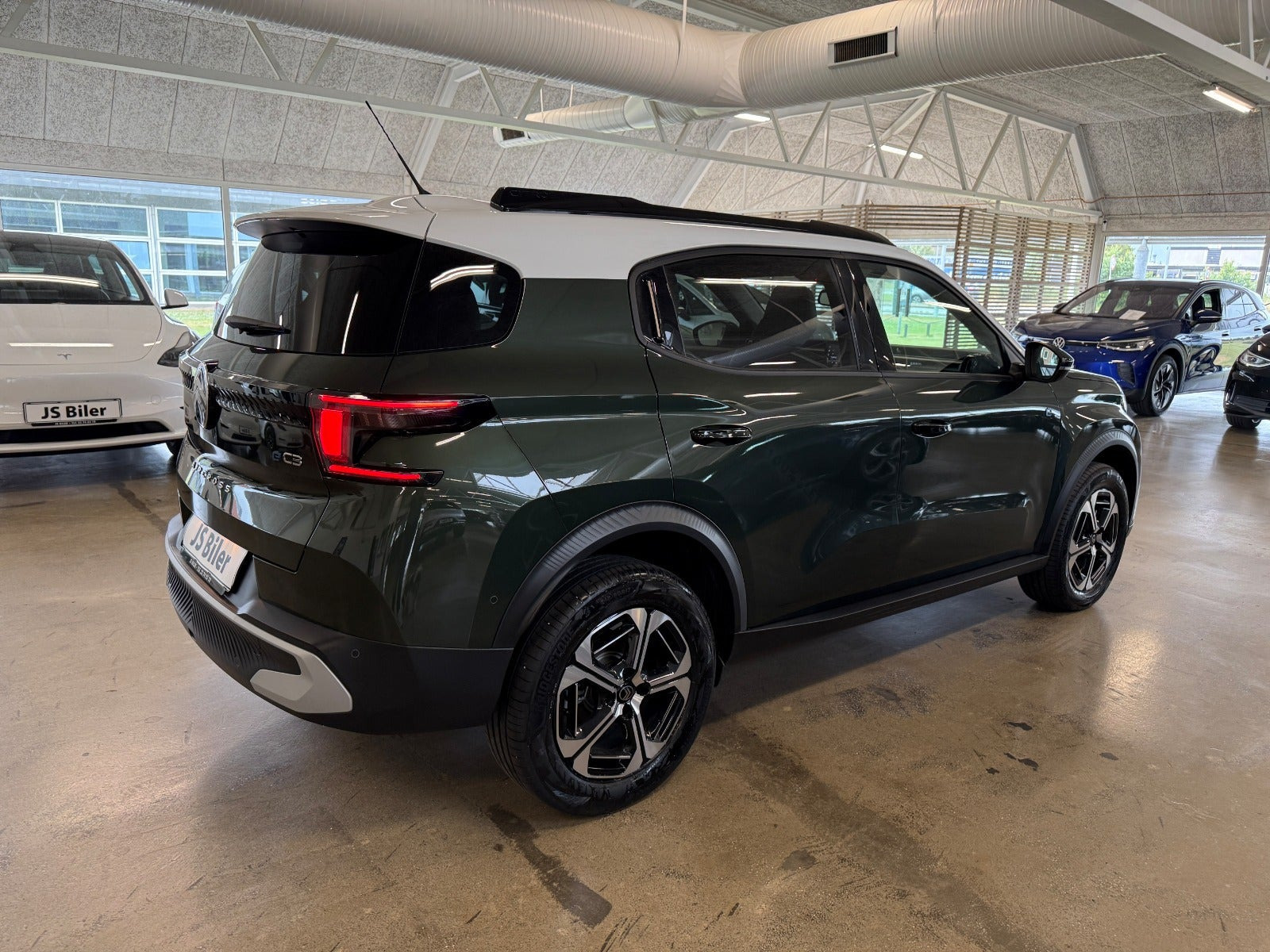 Grøn Citroën e-C3 Aircross fra 2025