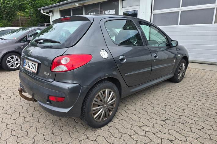 undefined Peugeot 206 fra 2007