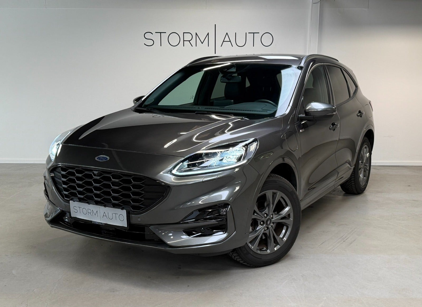 Ford Kuga 2,5 PHEV ST-Line X CVT