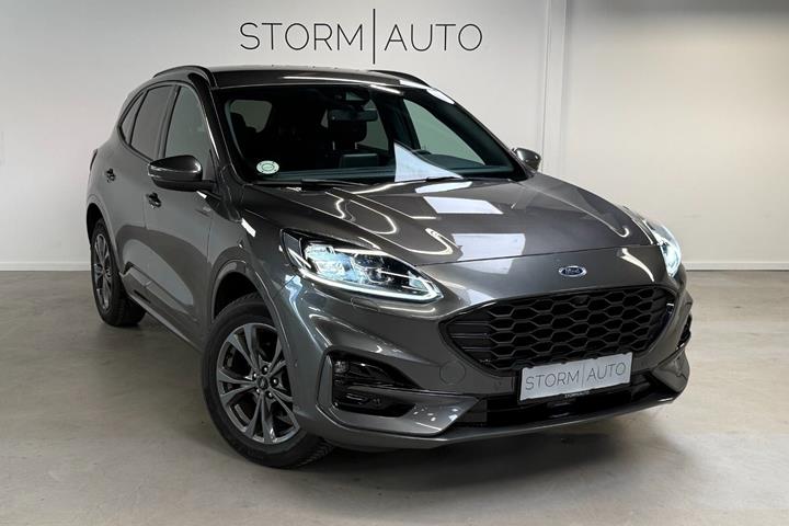 Grå Ford Kuga fra 2022