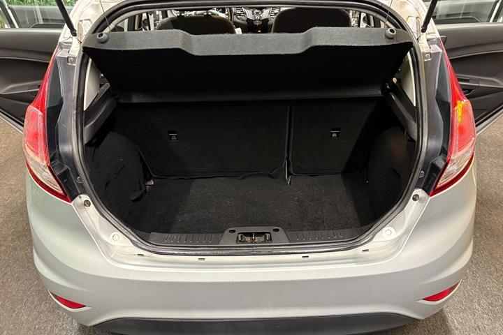 undefined Ford Fiesta fra 2013