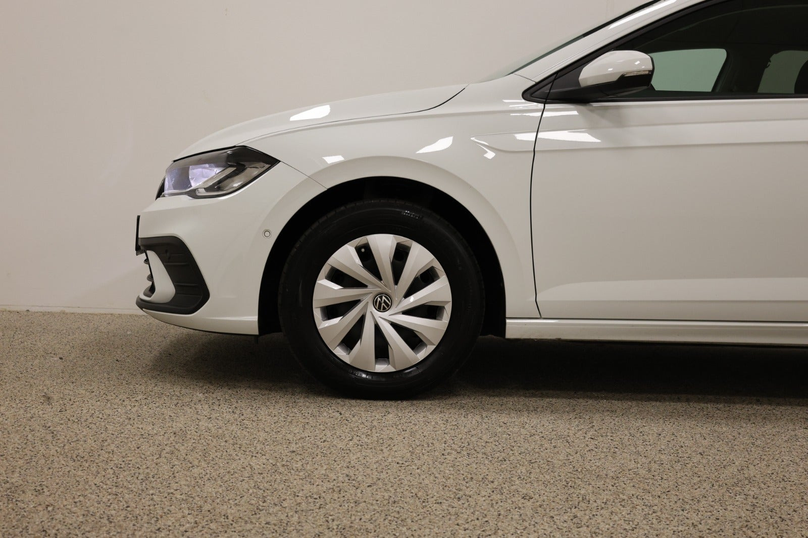 Hvid VW Polo fra 2022
