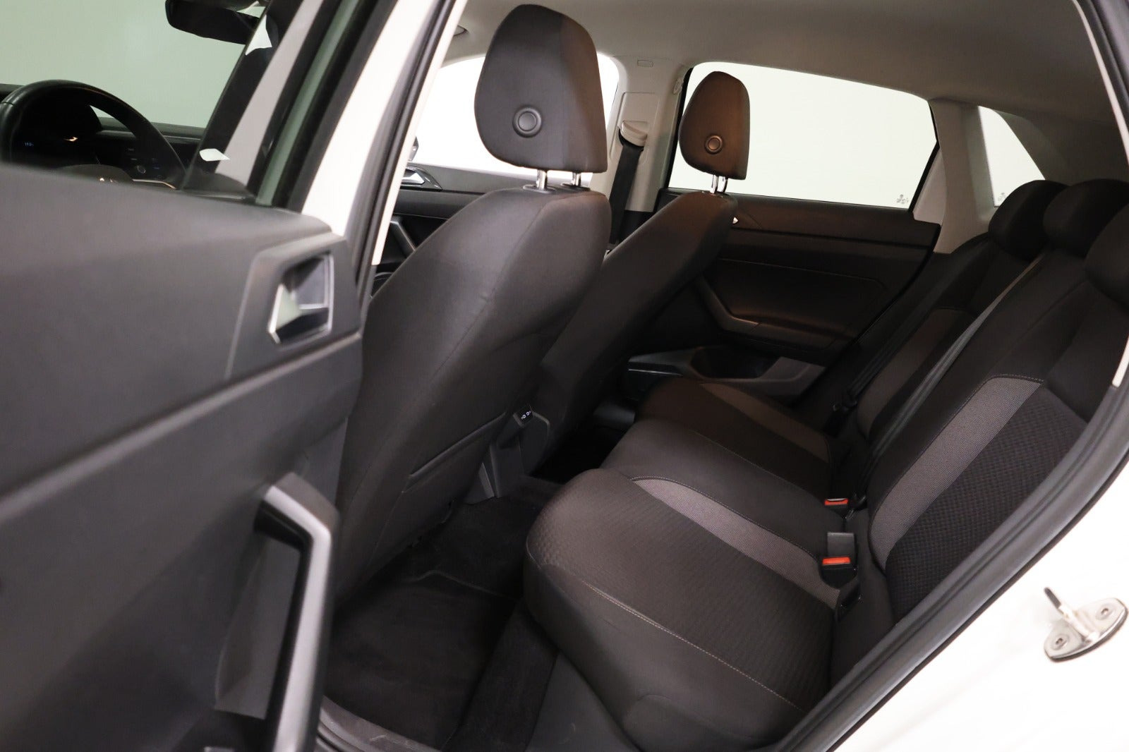 Hvid VW Polo fra 2022