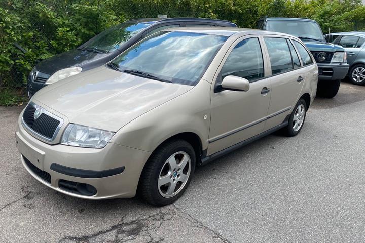 undefined Skoda Fabia fra 2006 set udefra
