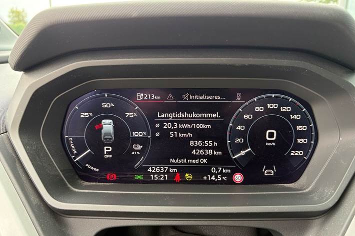 Grå Audi Q4 fra 2023