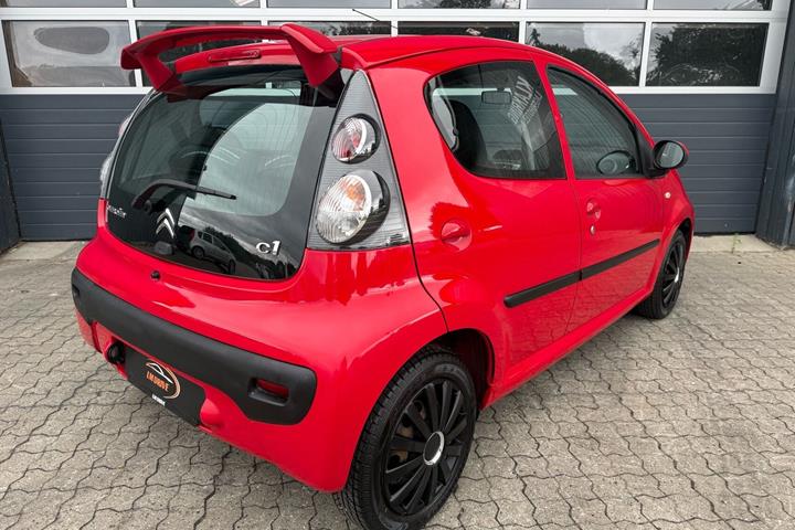 Rød Citroën C1 fra 2012