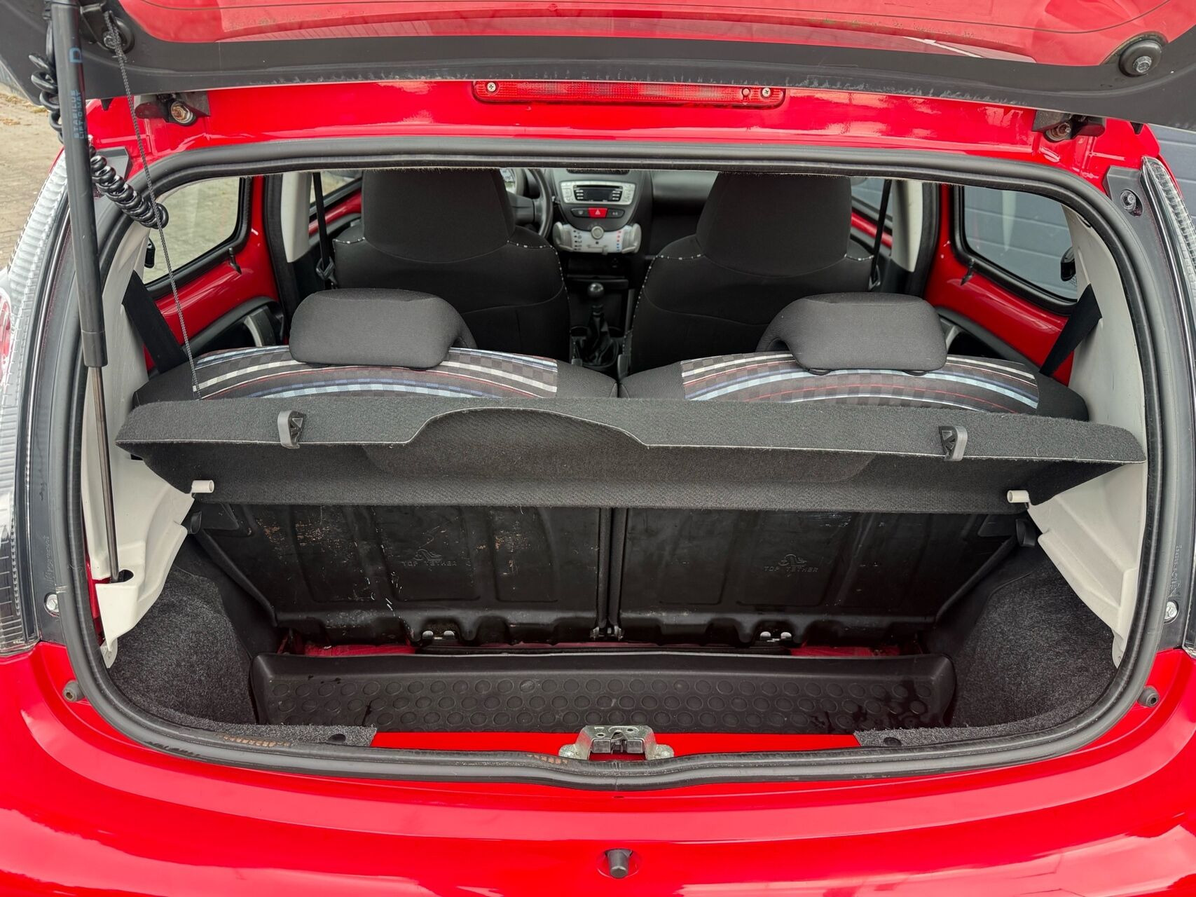 Rød Citroën C1 fra 2012