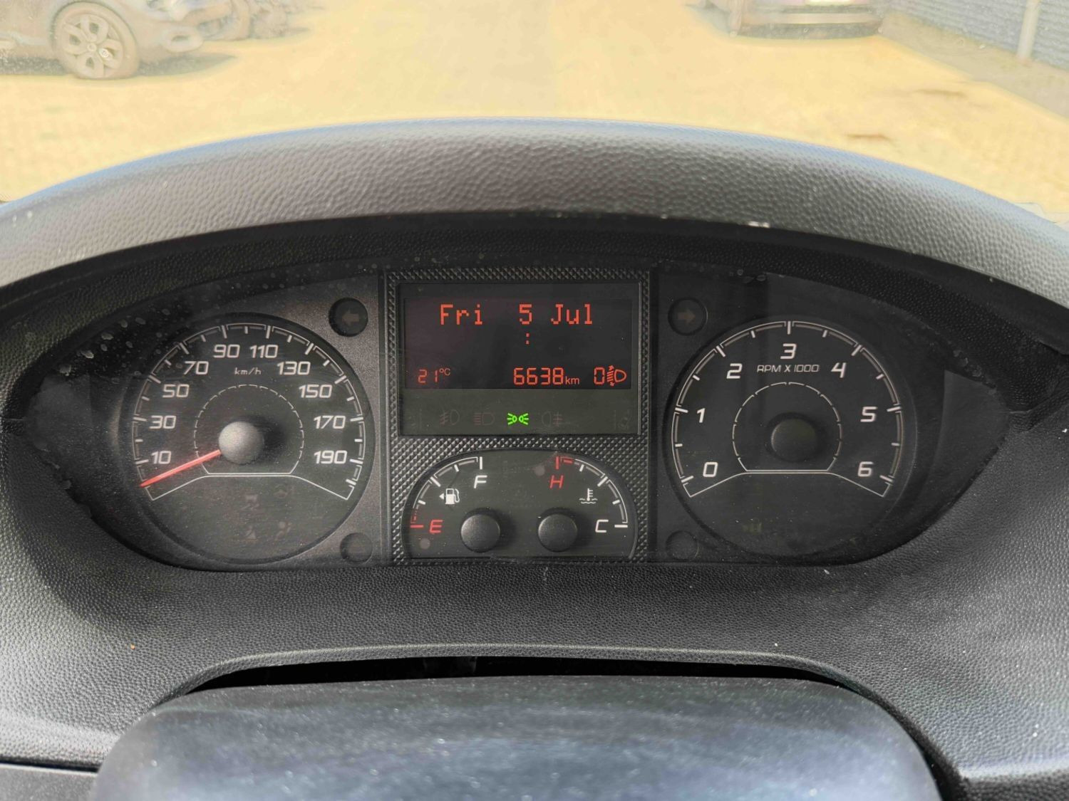 Hvid Peugeot e-Boxer 435 fra 2021